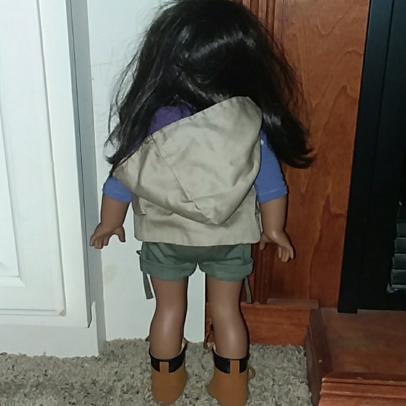 American girl doll - Picture 2 of 3